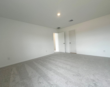 6242 Alder Creek Drive - Photo Thumbnail 12