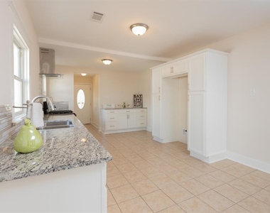 3406 Michigan Street - Photo Thumbnail 9