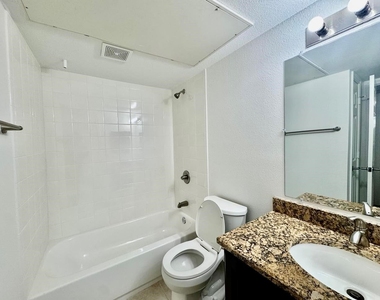 1880 White Oak Drive - Photo Thumbnail 12