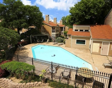 1880 White Oak Drive - Photo Thumbnail 18
