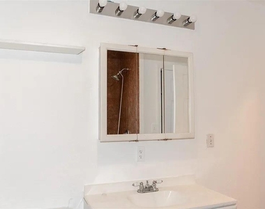 5311 Perry Avenue - Photo Thumbnail 8
