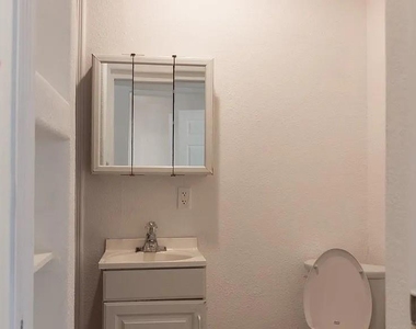 5311 Perry Avenue - Photo Thumbnail 5