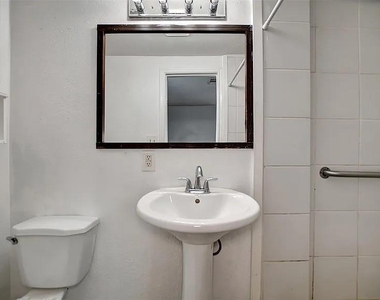 5311 Perry Avenue - Photo Thumbnail 13