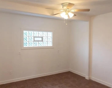 5311 Perry Avenue - Photo Thumbnail 6