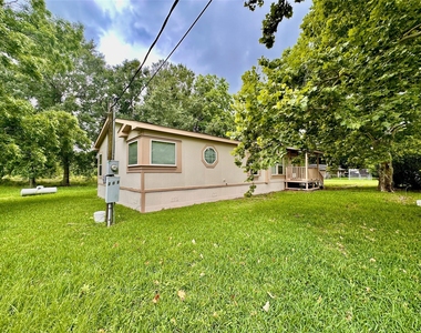 202 Main Street - Photo Thumbnail 2