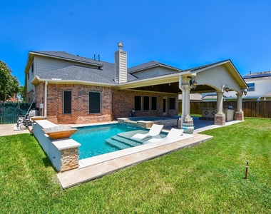 16915 Locust Springs Drive - Photo Thumbnail 36