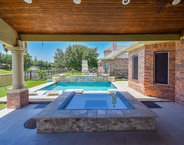 16915 Locust Springs Drive - Photo Thumbnail 35
