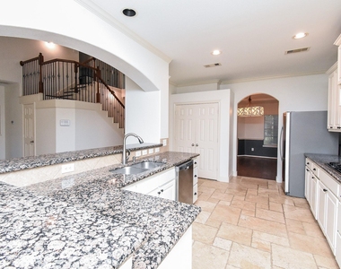 16915 Locust Springs Drive - Photo Thumbnail 10