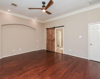 16915 Locust Springs Drive - Photo Thumbnail 16
