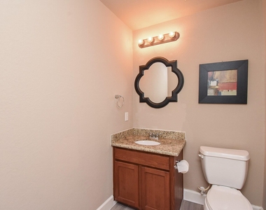 16915 Locust Springs Drive - Photo Thumbnail 24