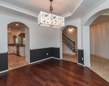 16915 Locust Springs Drive - Photo Thumbnail 4