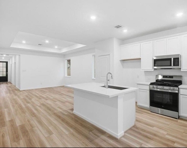 21510 Coronado Green Drive - Photo Thumbnail 3