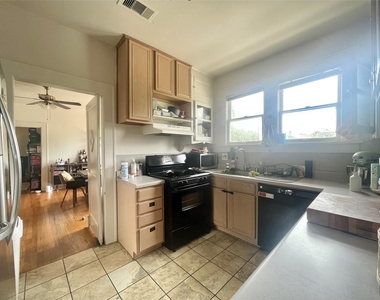 418 Branard Street - Photo Thumbnail 9