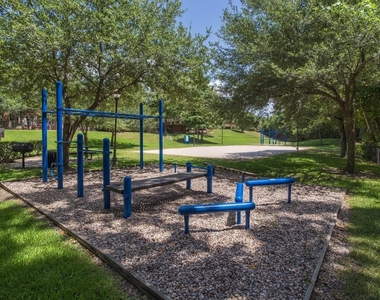 10440 Deerwood - Photo Thumbnail 17