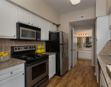 10440 Deerwood - Photo Thumbnail 2