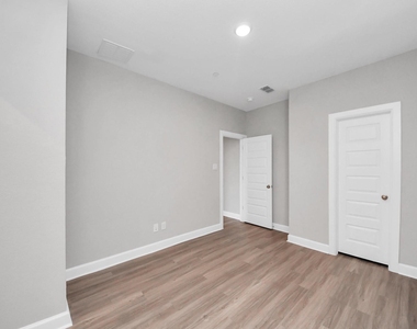 5300 Berkeley Knoll Circle - Photo Thumbnail 30