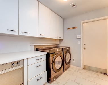 3927 Pleasant Valley Drive - Photo Thumbnail 42