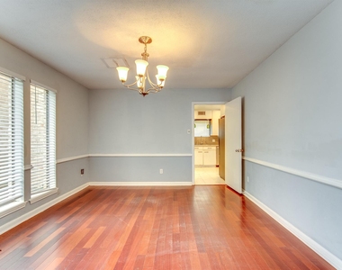 3927 Pleasant Valley Drive - Photo Thumbnail 5
