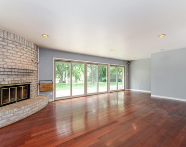 3927 Pleasant Valley Drive - Photo Thumbnail 19