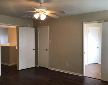 18018 Melissa Springs Drive - Photo Thumbnail 10