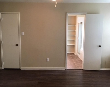 18018 Melissa Springs Drive - Photo Thumbnail 12