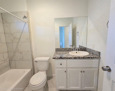3702 Wylie Street - Photo Thumbnail 12
