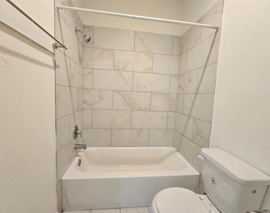 3702 Wylie Street - Photo Thumbnail 7