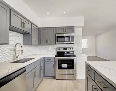 4040 San Felipe Street - Photo Thumbnail 4