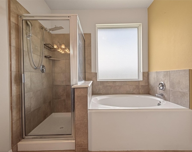 1251 S Maple Drive - Photo Thumbnail 20