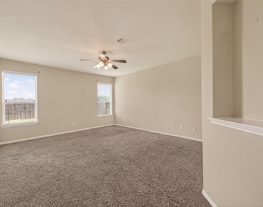 1251 S Maple Drive - Photo Thumbnail 12