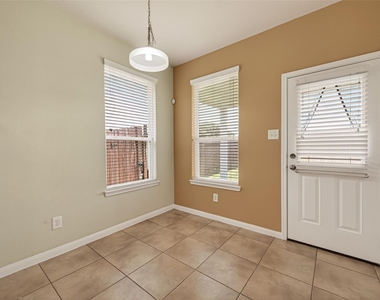 1251 S Maple Drive - Photo Thumbnail 11