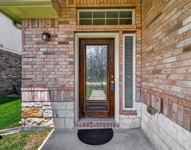 1251 S Maple Drive - Photo Thumbnail 2