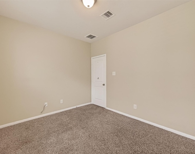 1251 S Maple Drive - Photo Thumbnail 16