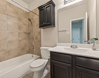 1251 S Maple Drive - Photo Thumbnail 17