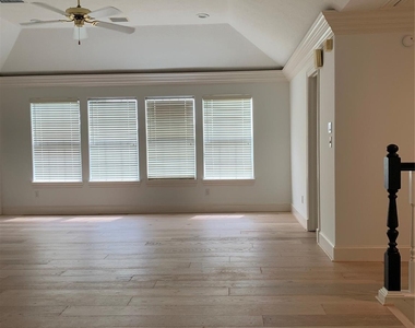 19818 Parkwater Circle - Photo Thumbnail 13
