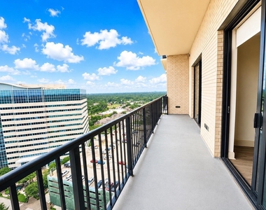 9787 Katy Freeway - Photo Thumbnail 11