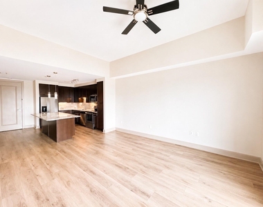 9787 Katy Freeway - Photo Thumbnail 3