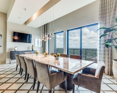 9787 Katy Freeway - Photo Thumbnail 23