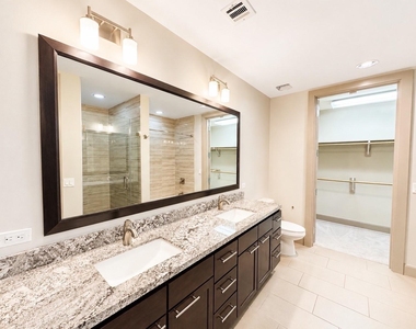 9787 Katy Freeway - Photo Thumbnail 8