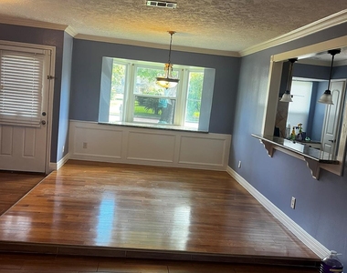 12418 Plumbrook Drive - Photo Thumbnail 2
