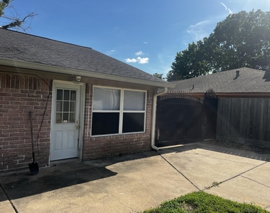 12418 Plumbrook Drive - Photo Thumbnail 22