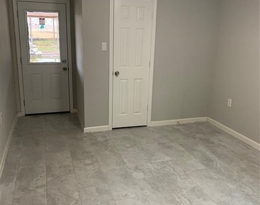 17219 Lillian Lane - Photo Thumbnail 7