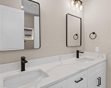 2607 Liguria Ln - Photo Thumbnail 14