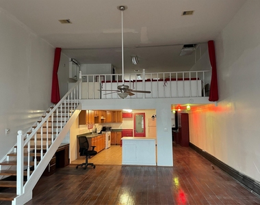 2116 Strand Street - Photo Thumbnail 8