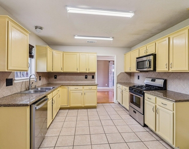 16810 Blairstone - Photo Thumbnail 14