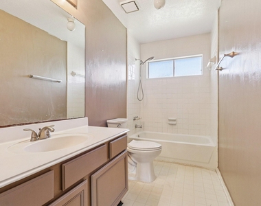 16810 Blairstone - Photo Thumbnail 24