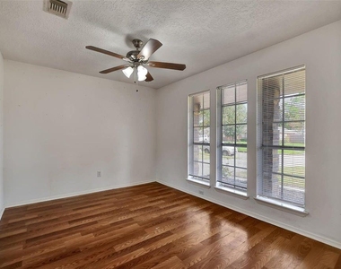 1311 Oak Hollow Drive - Photo Thumbnail 17