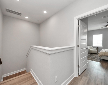 5300 Berkeley Knoll Circle - Photo Thumbnail 16