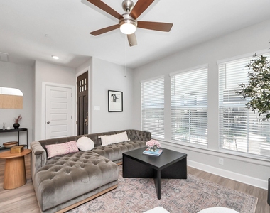 5300 Berkeley Knoll Circle - Photo Thumbnail 5