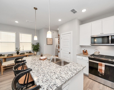 5300 Berkeley Knoll Circle - Photo Thumbnail 10
